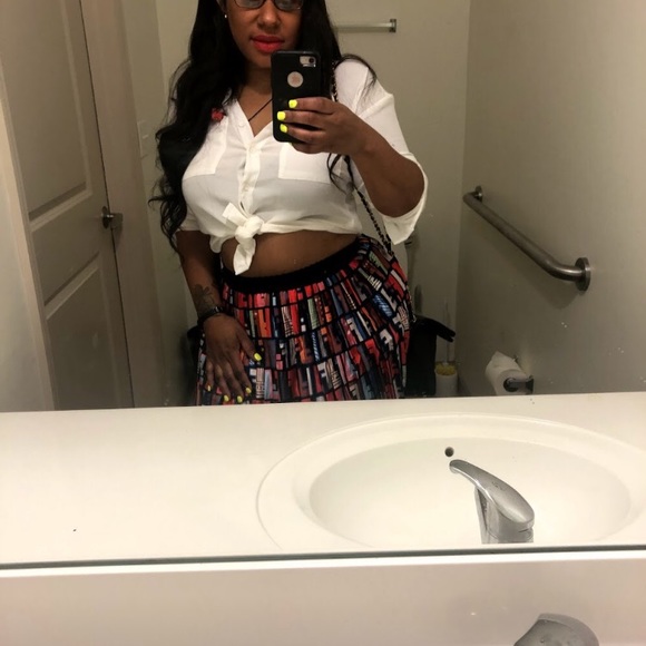 Trendy colorful skirt with ff print - Picture 1 of 2